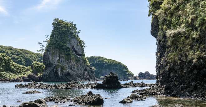 巌門（がんもん）