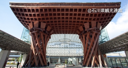 金沢駅・鼓門