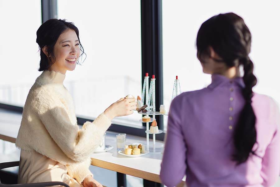 雲Cafeで雪山の絶景を